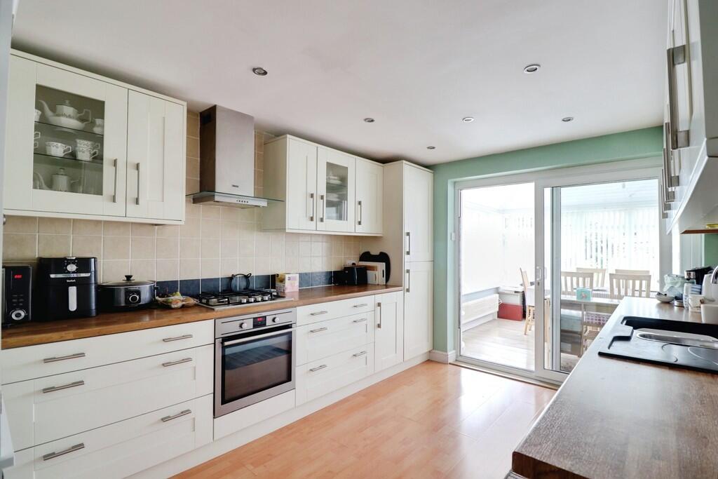 a0295330-img_7613...