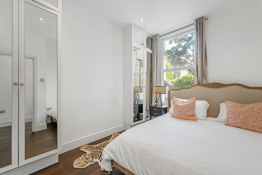 Bedroom.JPG