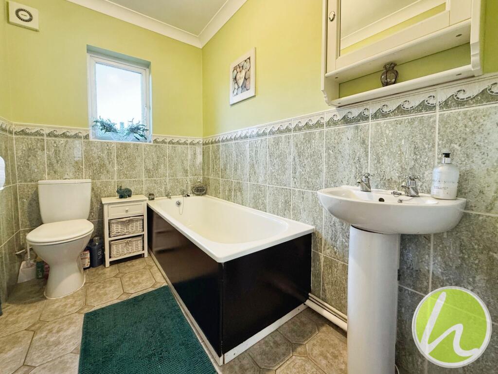 Ground Floor Bathroom