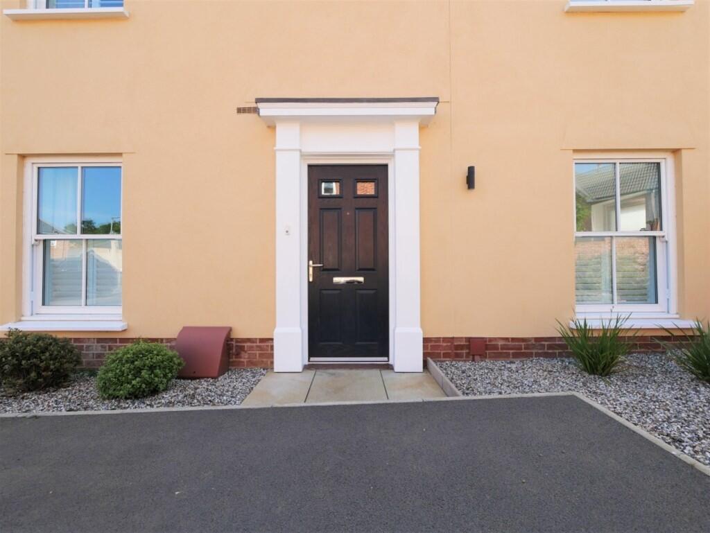 FRONT4