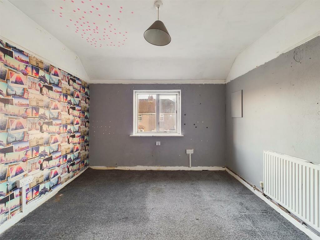 8 - Semi-detached house for Auction, Kingswood, Br