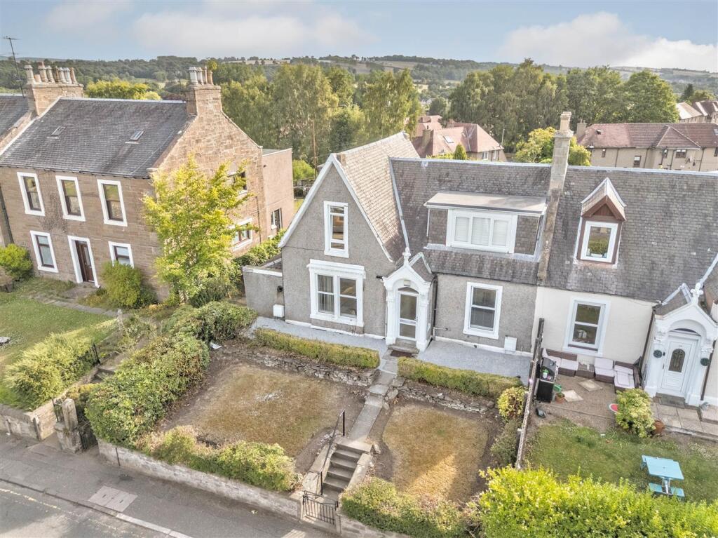 427 Strathmartine Road Dundee-3.JPG