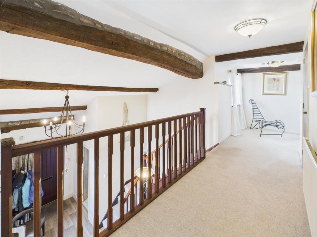 FIRST FLOOR STAIRS AND LANDING