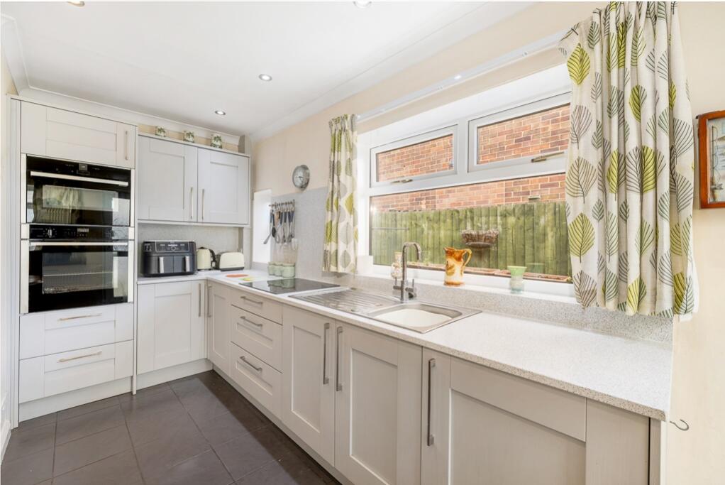 15 Kingsway (Fishtoft)-20