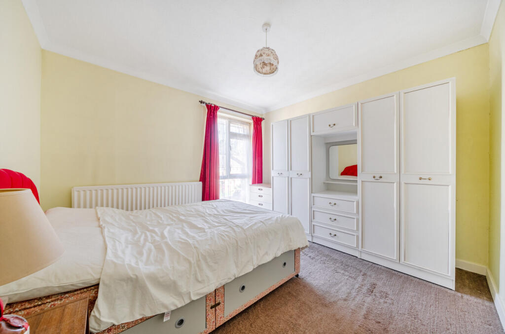 1348044-7-68baa6c...