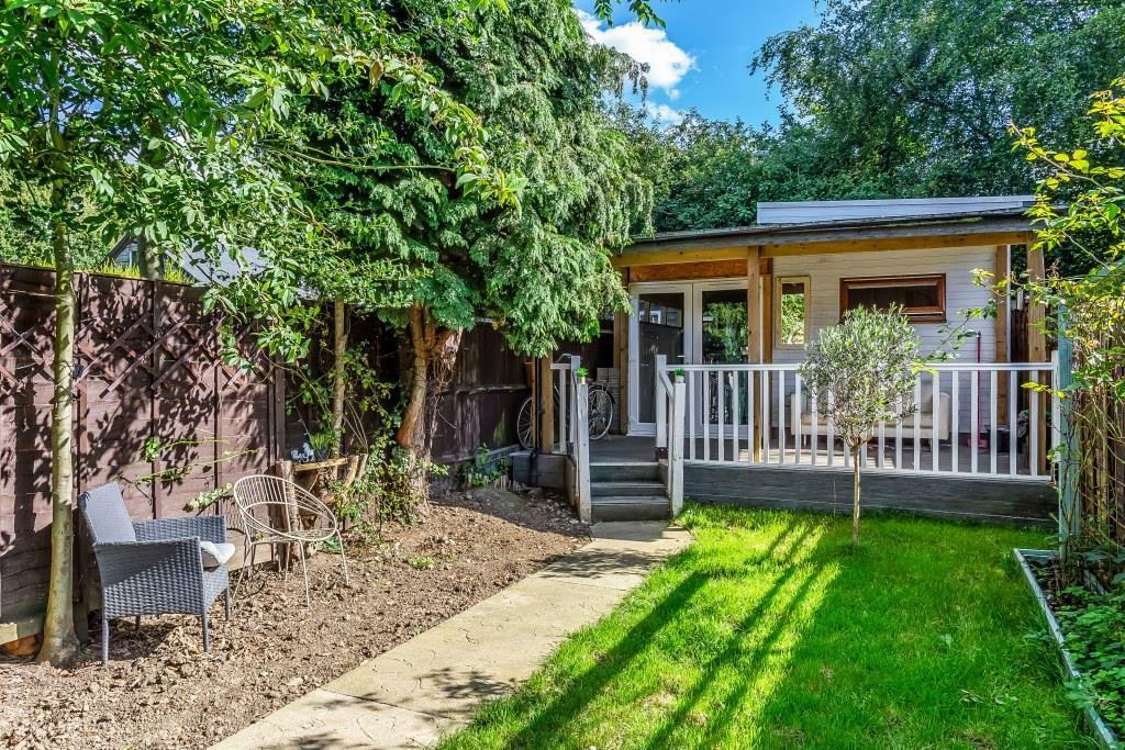Summer house 1.jpg