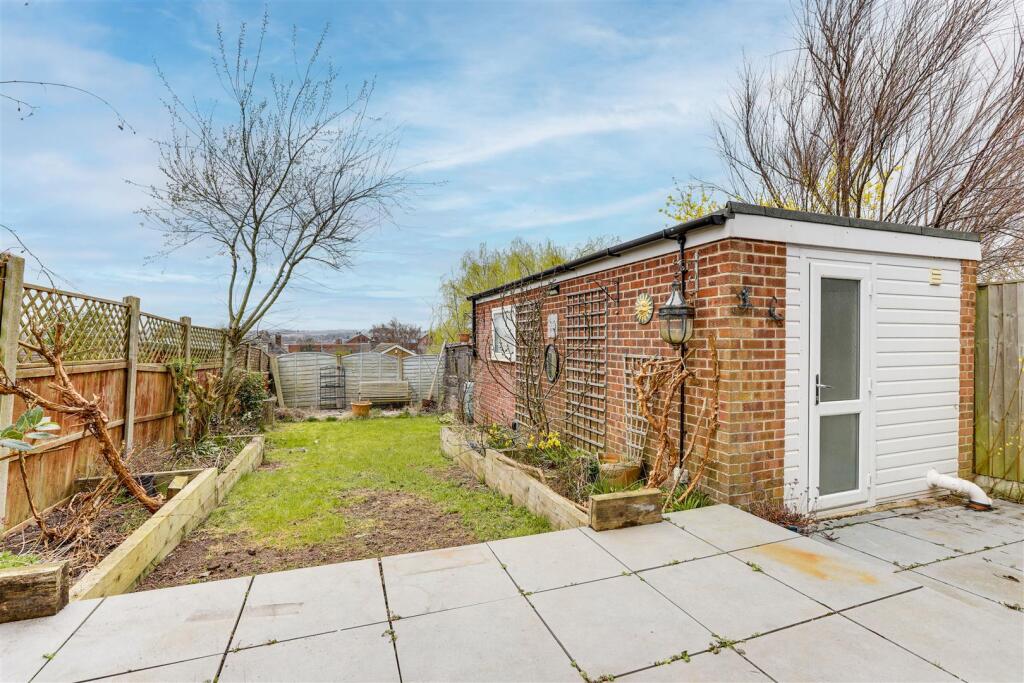 IMG_3573-IMG_3577 copy.jpg