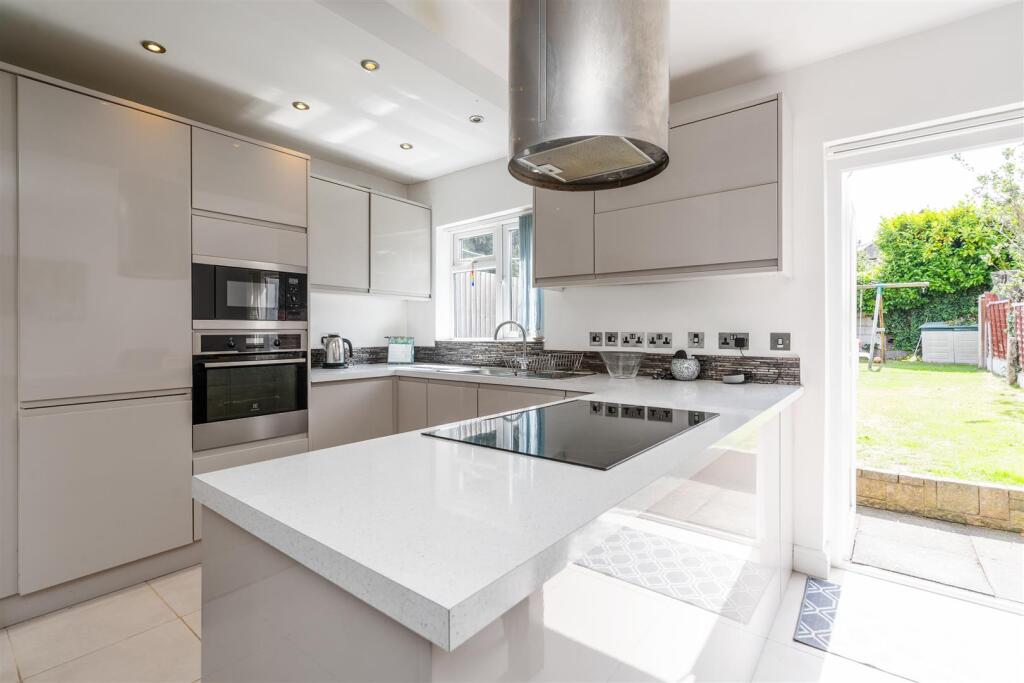 39 Lighthorne Road_13.jpg