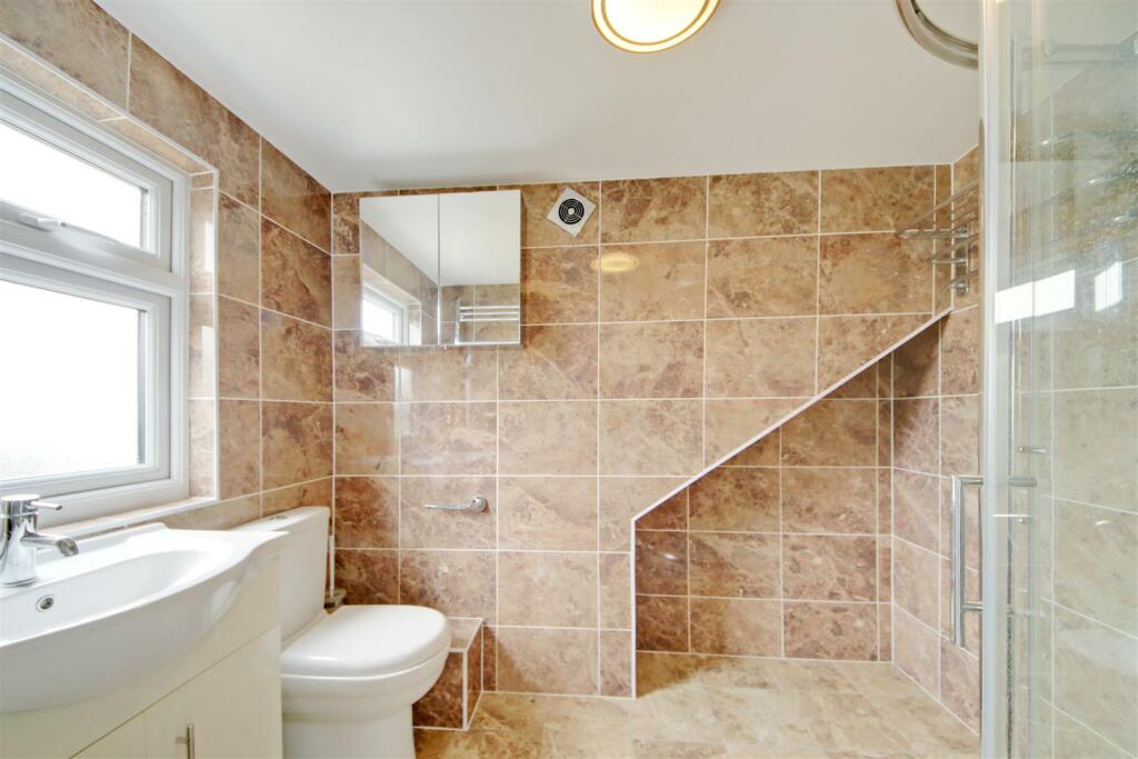 Ensuite Shower Room Top Floor.jpg