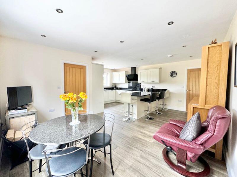 Kitchen breakfast diner view 2