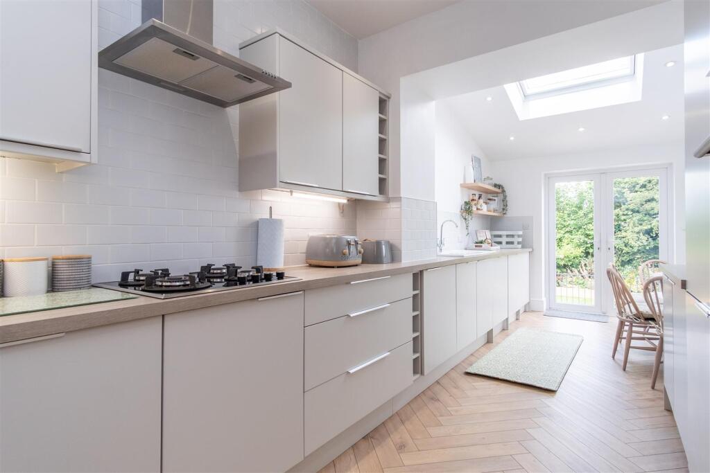 Kitchen/Breakfast Room