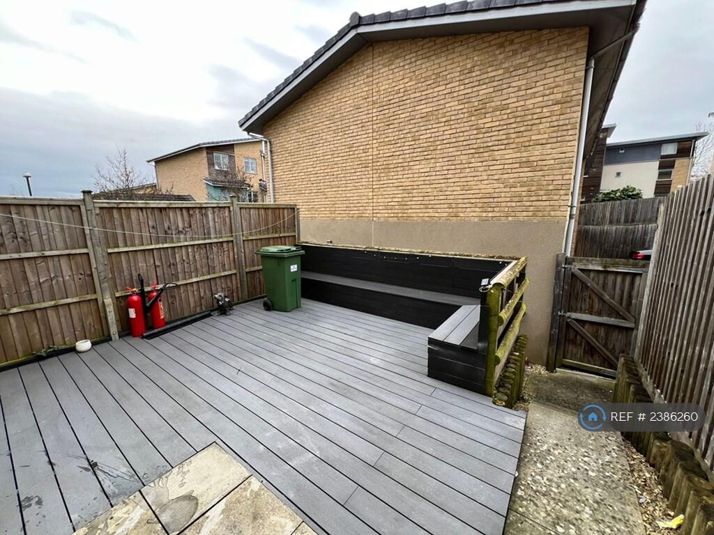 Garden With Decking
