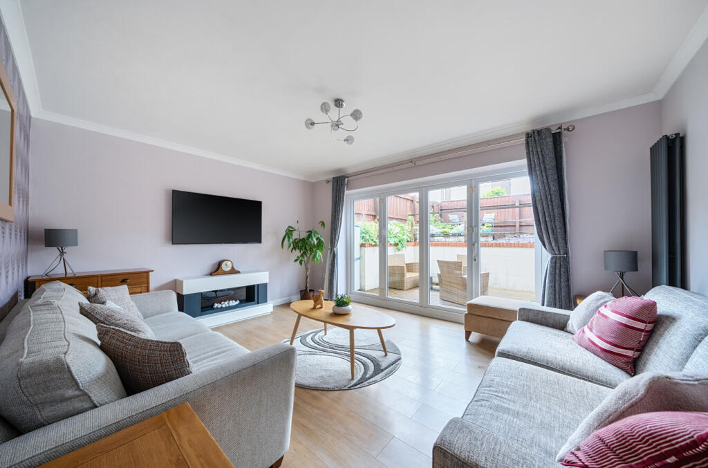 1304270-7-6841c7f...