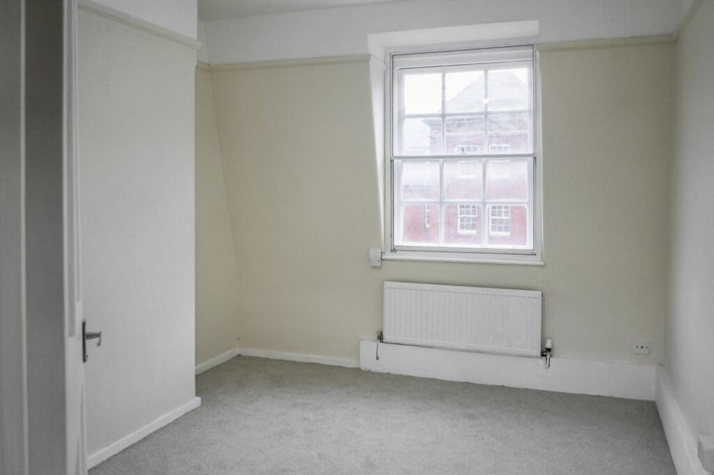 Flat 10 Block A, Peabody Estate, Fulham Palace Road, London W6 9PG