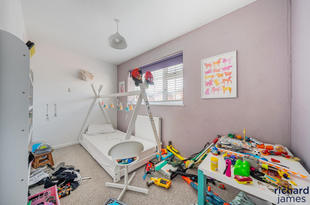 6441802567664c07ac930f9d8d15a970