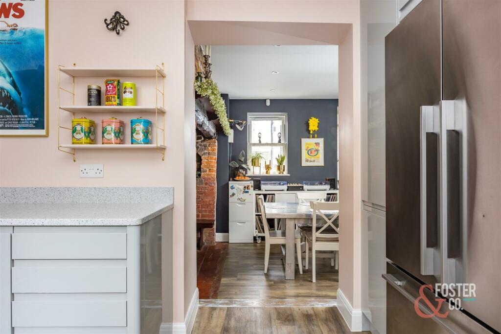 Ballards Mill Close, 2-22.JPG