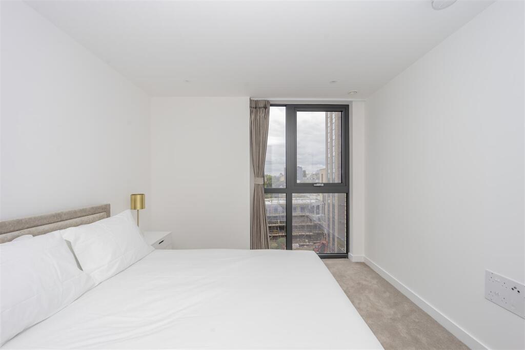 Bedroom         .jpg