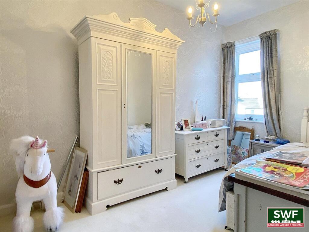 Bedroom3.jpg