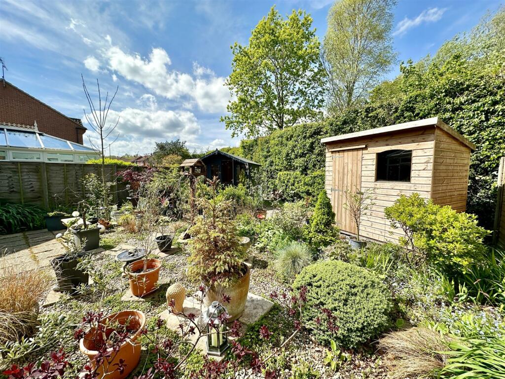 garden shed.JPEG