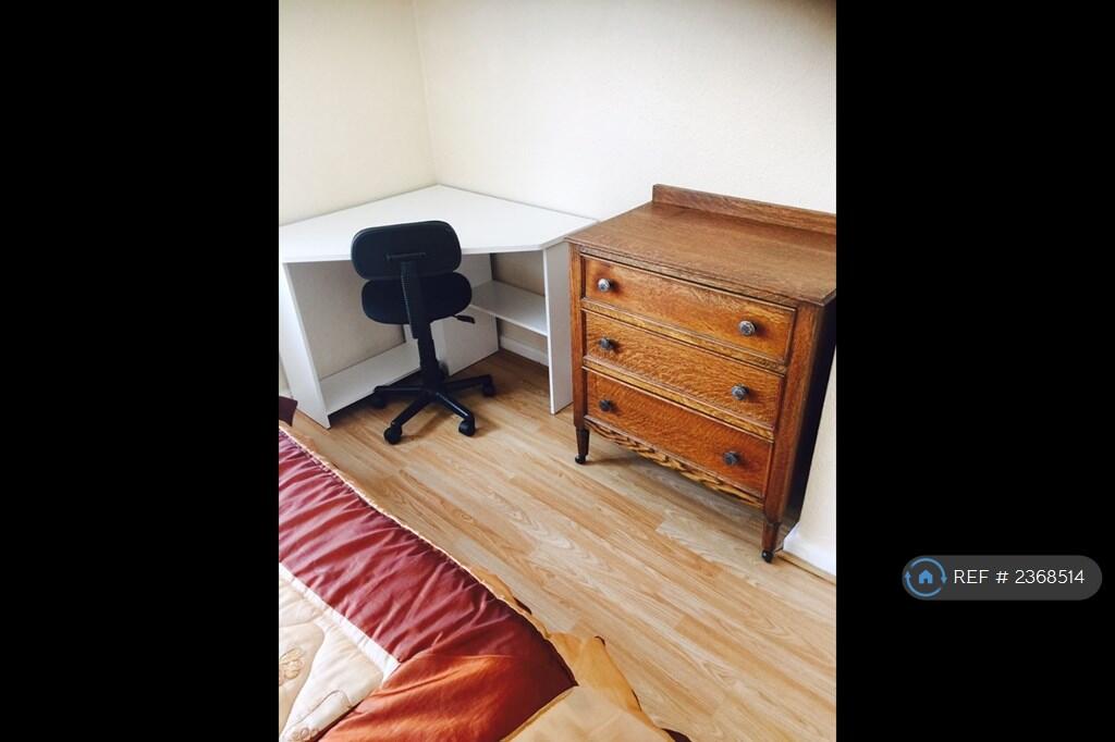 King Size Room2