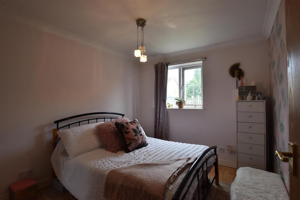 #Bedroom.JPG