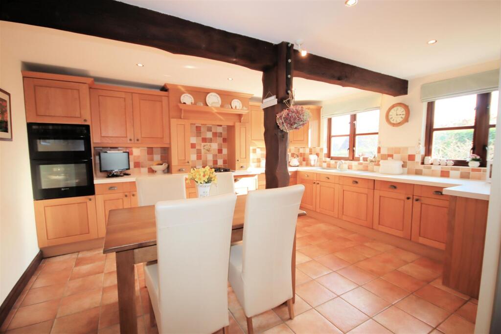 View of Kitchen/Breakfast Room