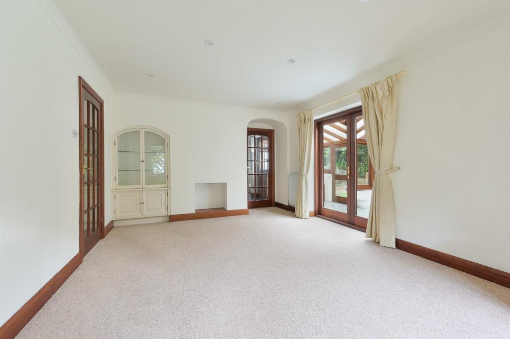 PILGRIMS HOLT  (6).jpg