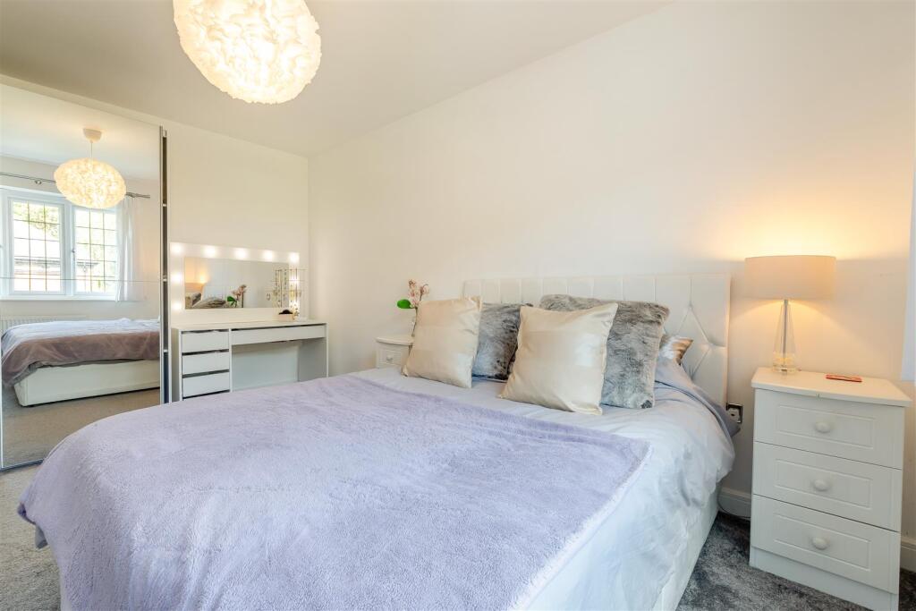 8662819-interior39.jpg