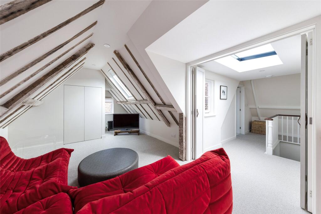 Bedroom/Living Space