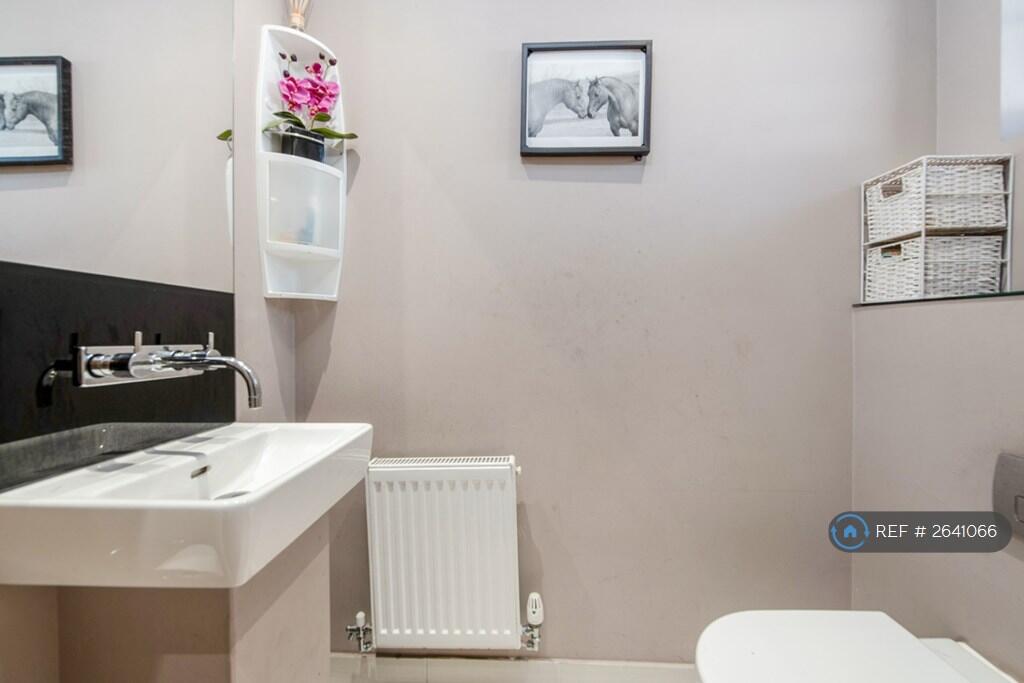 Cloak Room