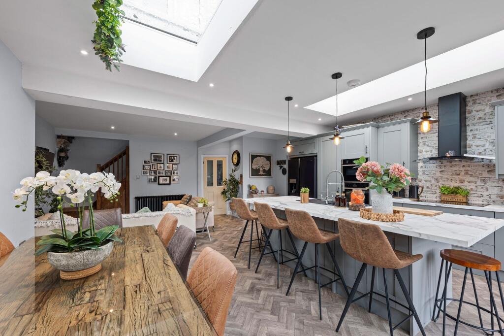 Kitchen-Family Room