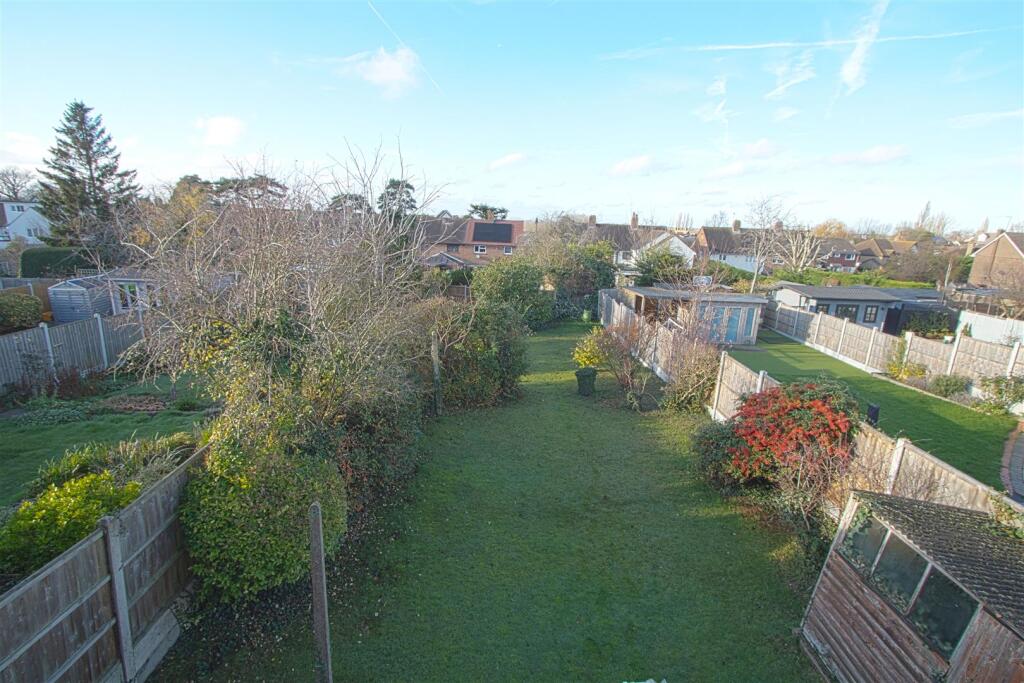 garden 1.jpg