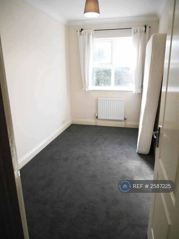 2nd Bedroom