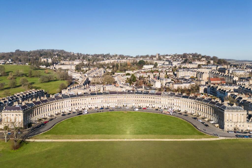 29a Royal Crescent, Bath, BA1 2LT-1.jpg