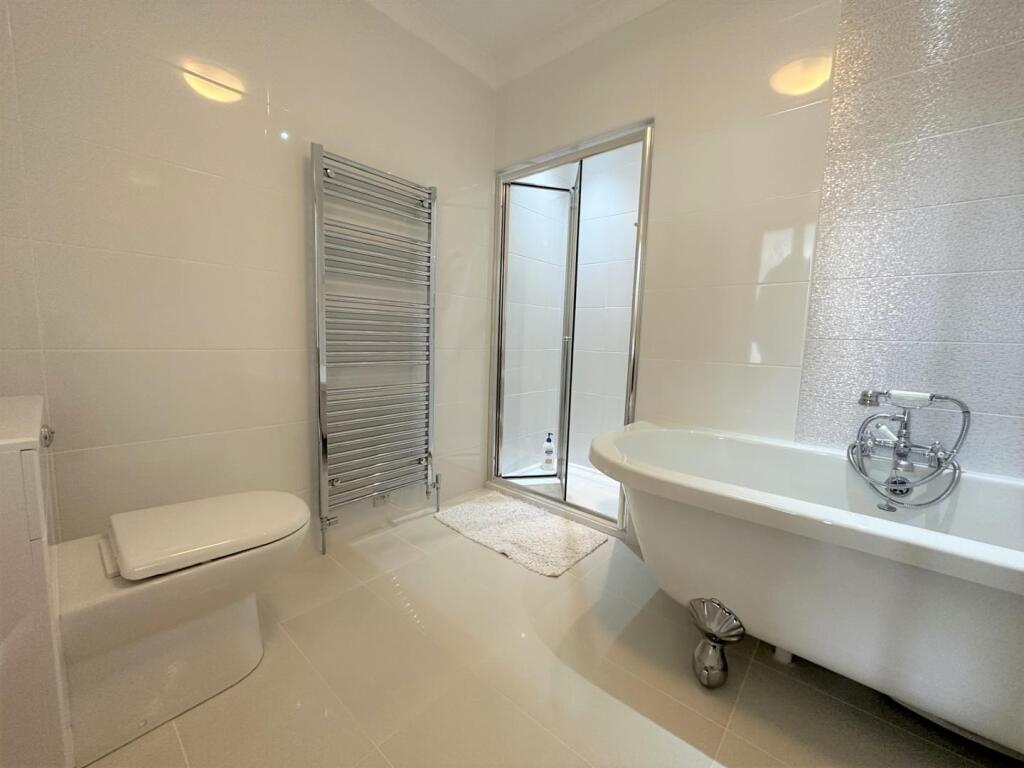 Ensuite