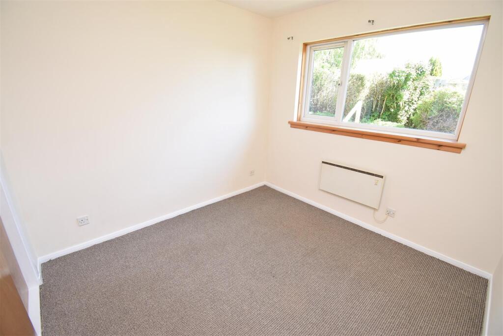 BEDROOM TWO (2).JPG