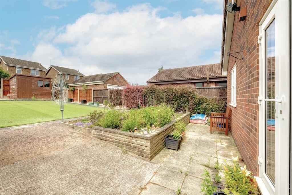 7 Holly Close, Moira