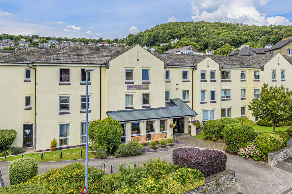 Strand Court