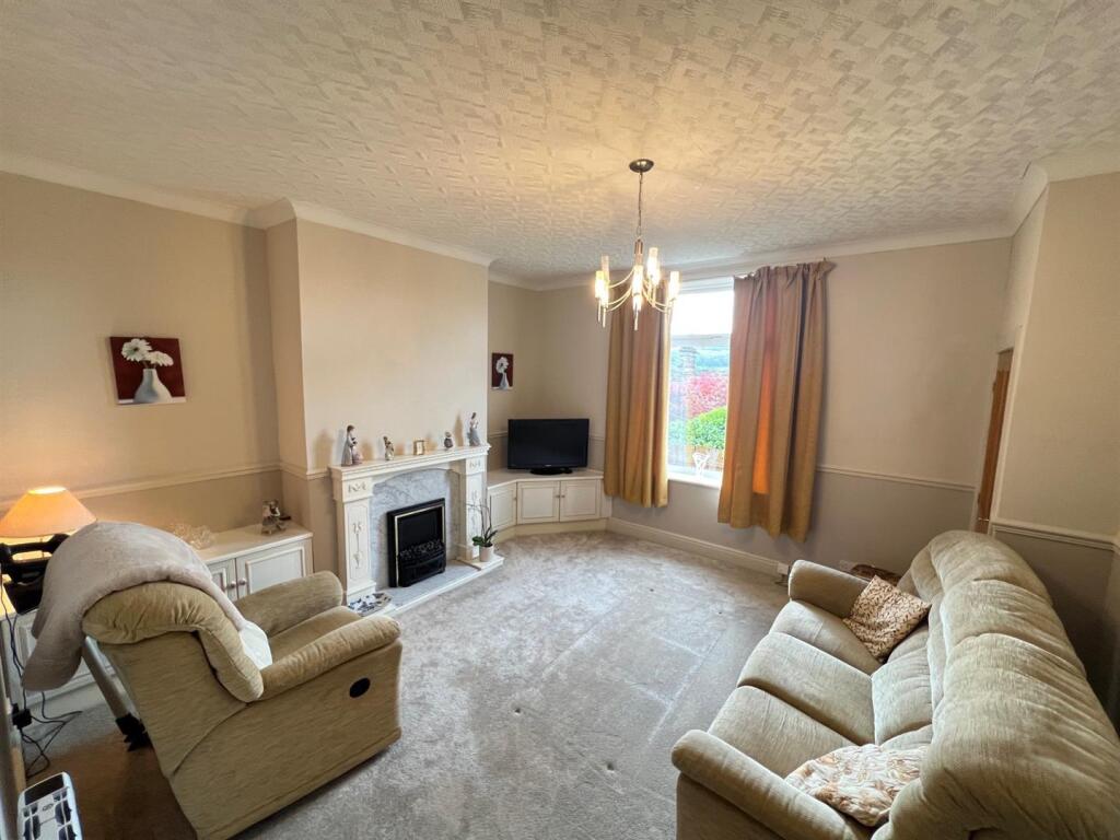 Bramleys Estate Agents - Cliffe End Road - Quarmby