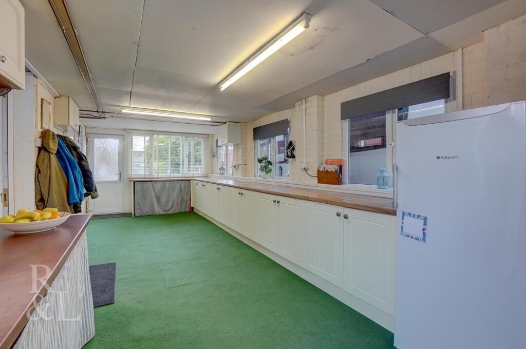 Midway Road (18).jpg