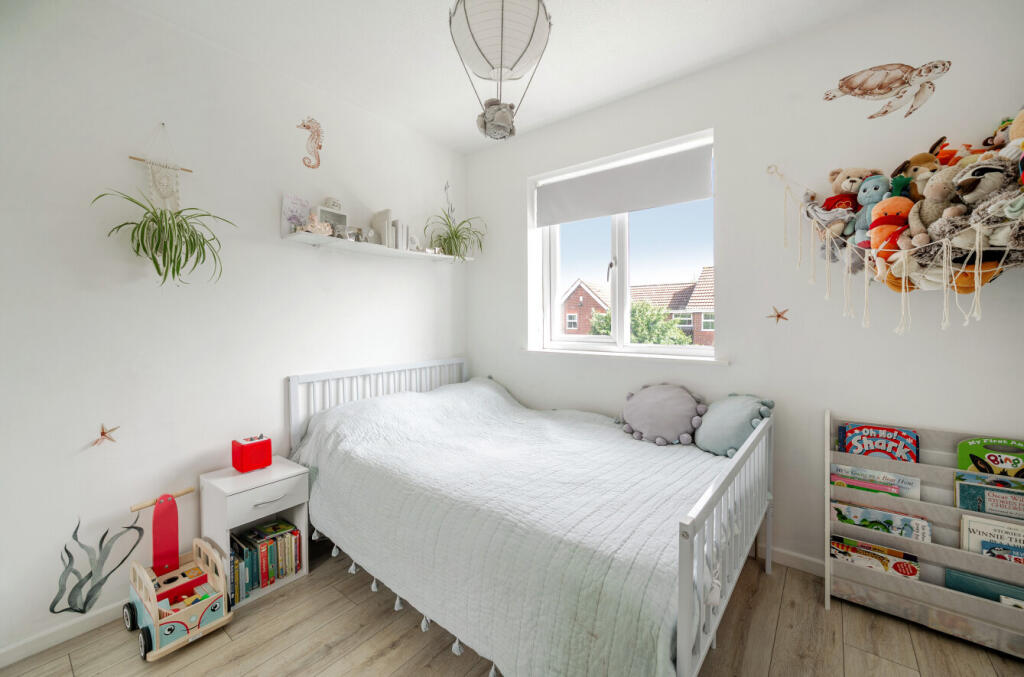 1319768-5-686b915...