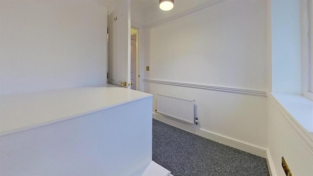 7-George-Mews-Bedroom 5.jpg