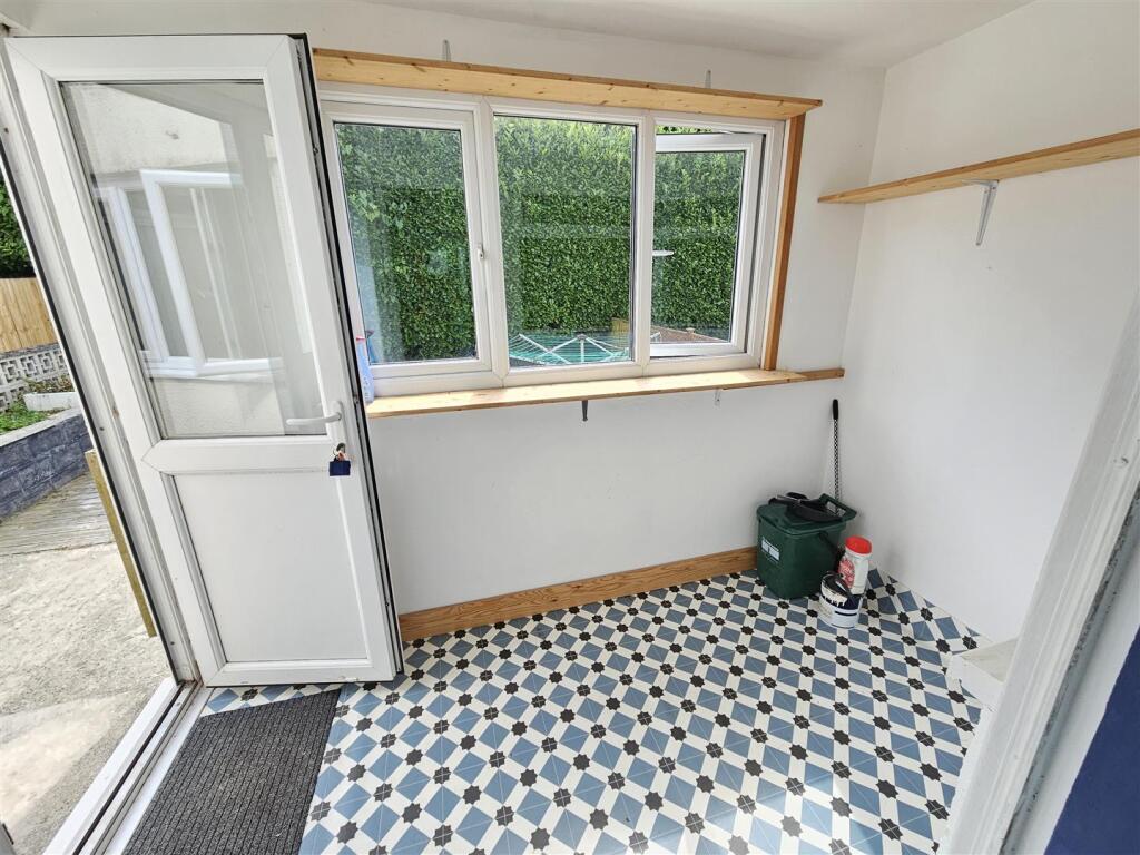 Utility Room.jpg