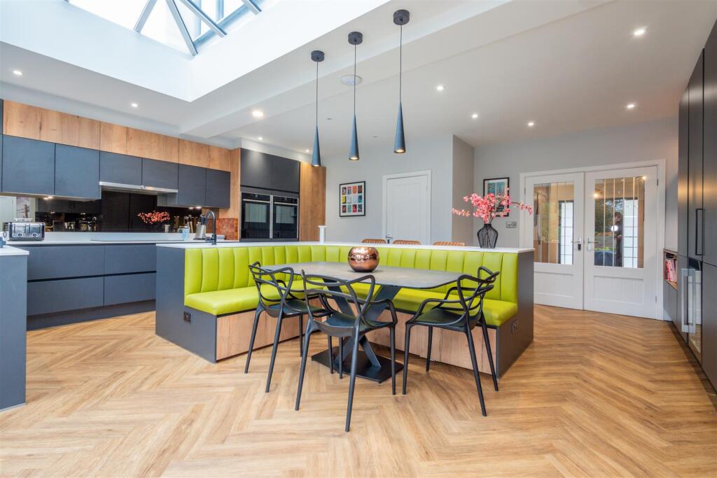 Breakfast Kitchen Aspect 2