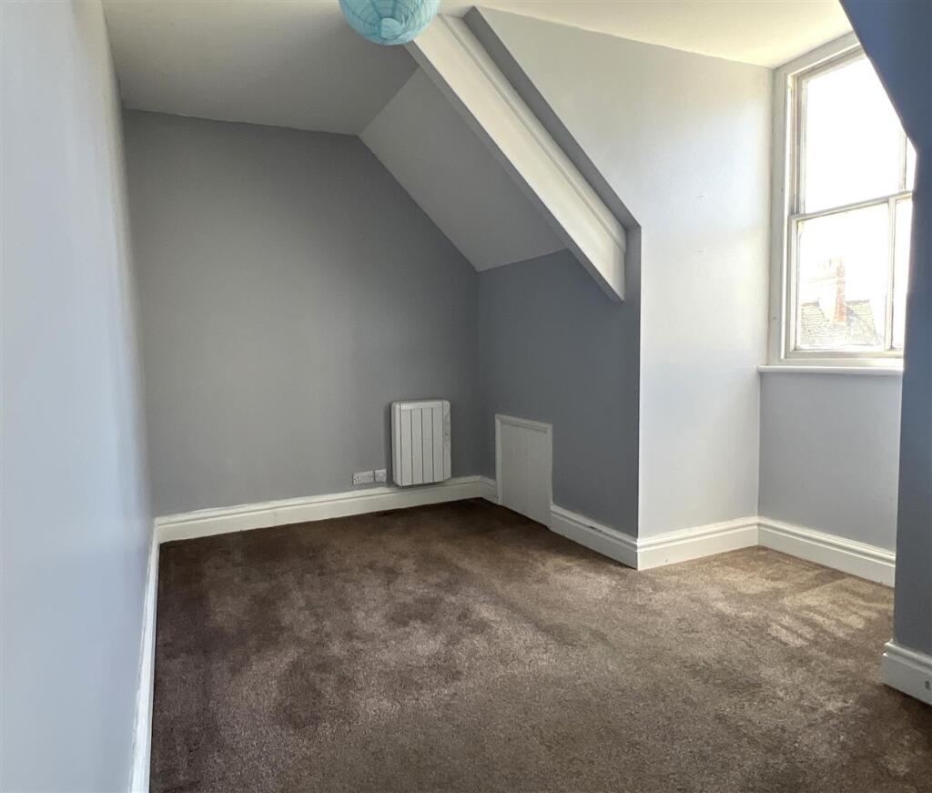 attic 2.jpg