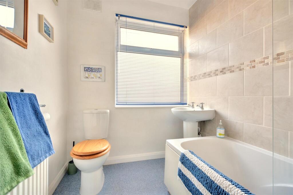 Bathroom.jpeg