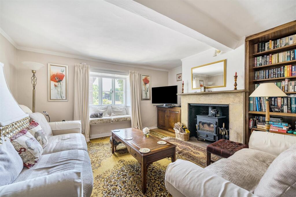 Sitting Room / Snug