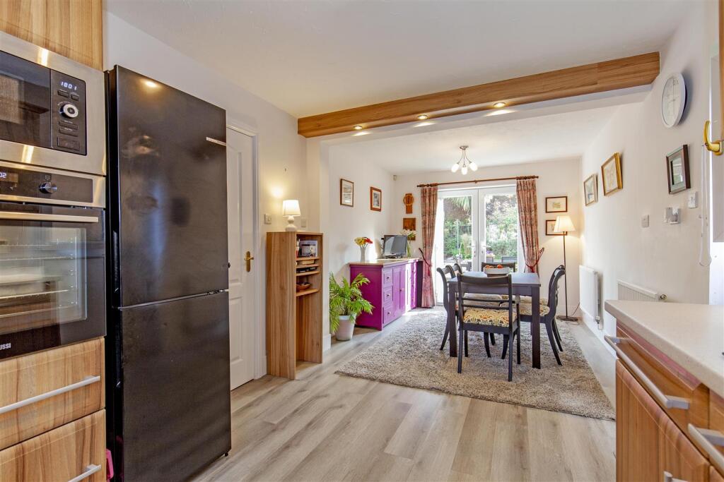 Superb Integrated Kitchen