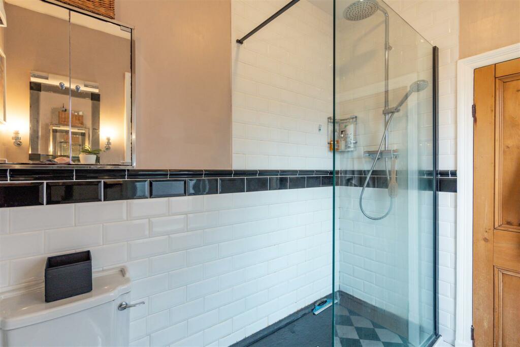 Shower Room Aspect 2