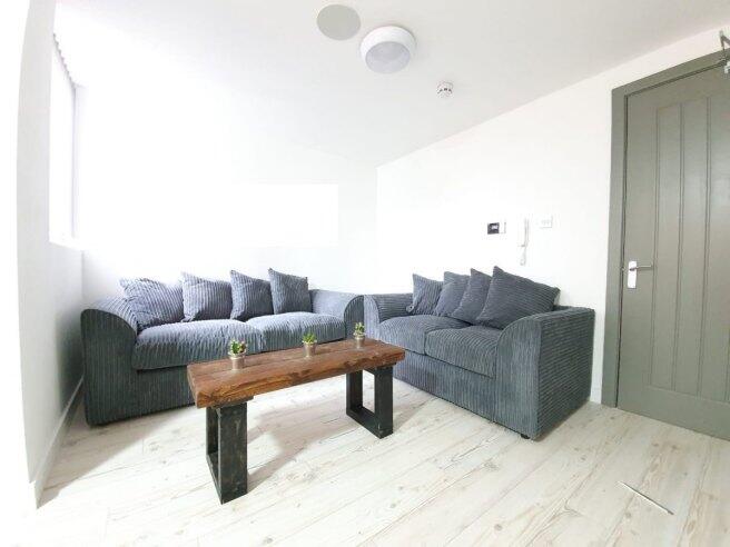 cranborne-road-l15-2hy-960053